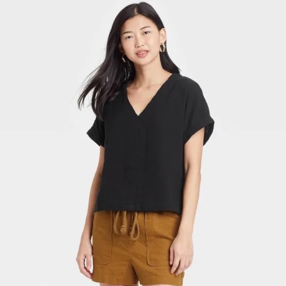 Universal Thread V-Neck Cuff Sleeve Top